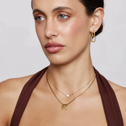 Collana con targhetta personalizzata e iniziale