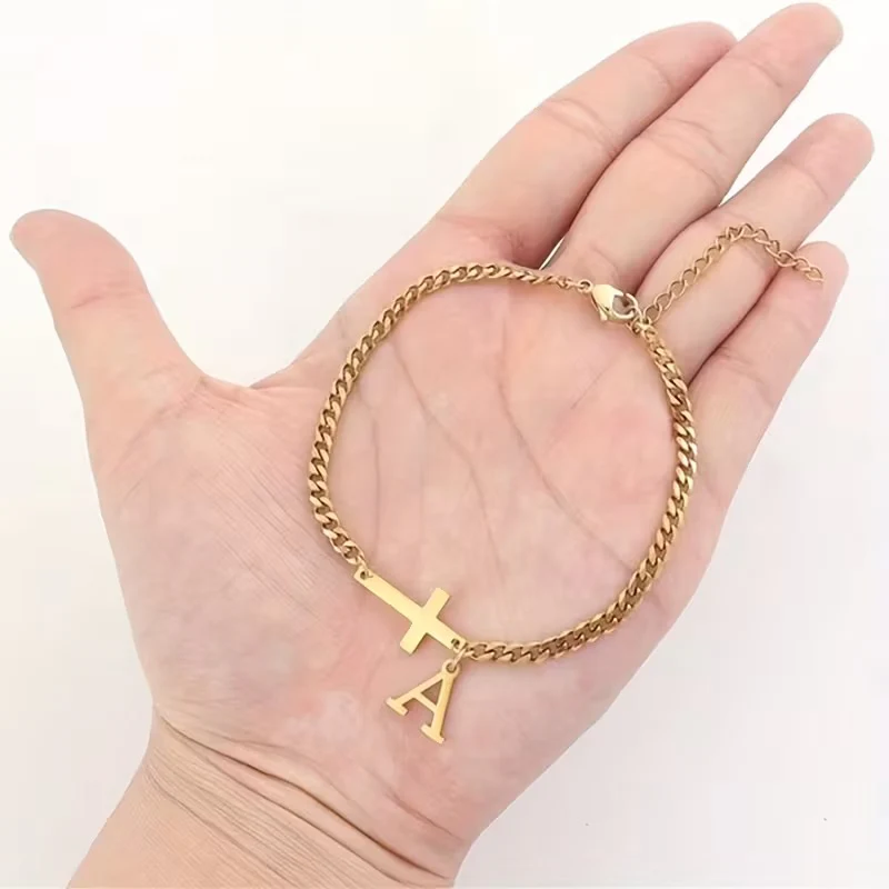 Bracciale con iniziale Asteria™